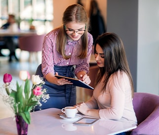 es muy sencillo conectar a la corriente en cualquier parte de tu negocio u oficina