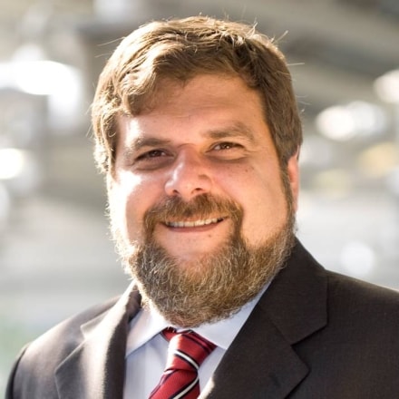 fotografia del director de servicios de valor agregado telcel marco quatorze